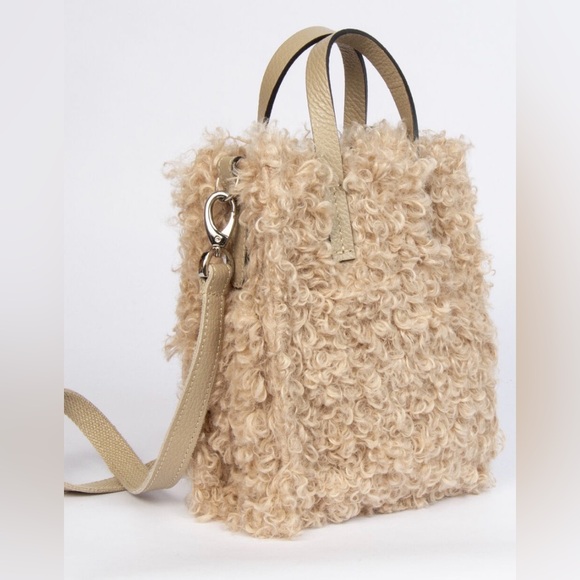 Kassiopea Ultima Crossbody Bag - Picture 2 of 6